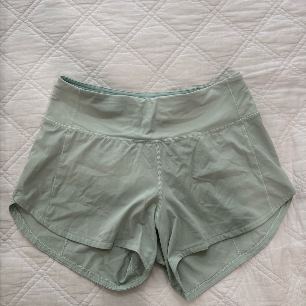 Lululemon shorts 4”